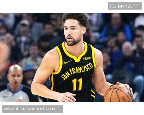 克莱手感回暖却遭冷落赛后愤怒扔水瓶表达不满情绪