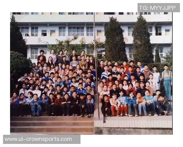 艾弗森回忆童年穿着风格独特自学成才的成长经历分享